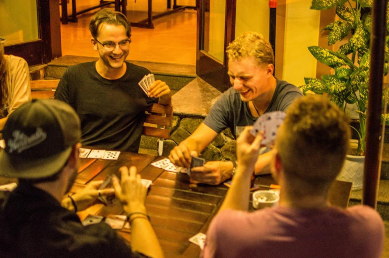 Dk'S Backpacker Hotel 会安 外观 照片